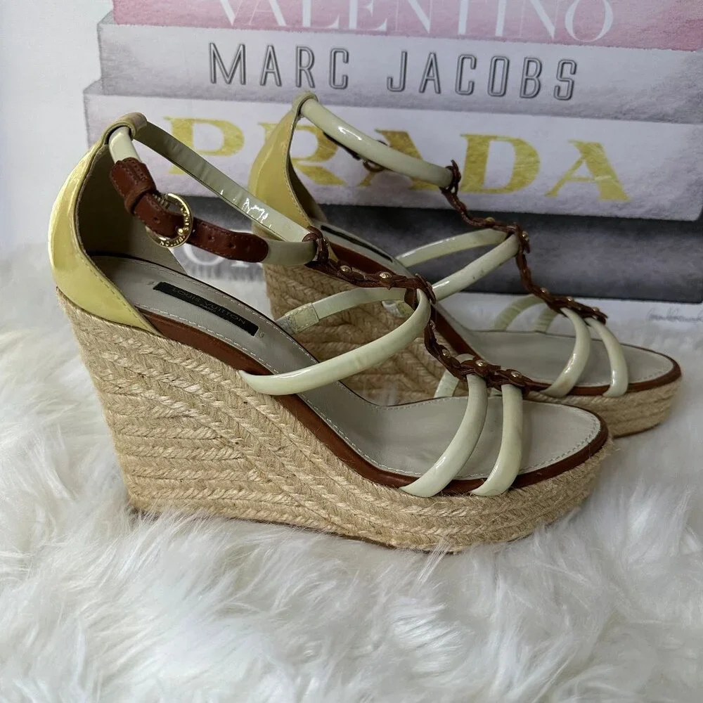❌SOLD❌Authentic Louis Vuitton Cream & Brown Leather/Enamel Flower Wedge Sandals - Picture 4 of 16